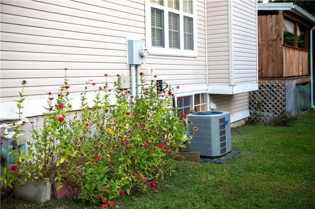 $200,000 | 1618 The Oaks, Marshall, MO 65340