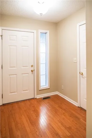 $200,000 | 1618 The Oaks, Marshall, MO 65340