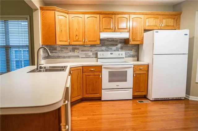 $200,000 | 1618 The Oaks, Marshall, MO 65340