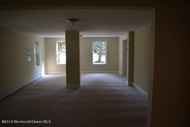 719 Wayside Road Neptune Township, NJ 07753 - Photo 15 of 16 719 Waysidde (24)