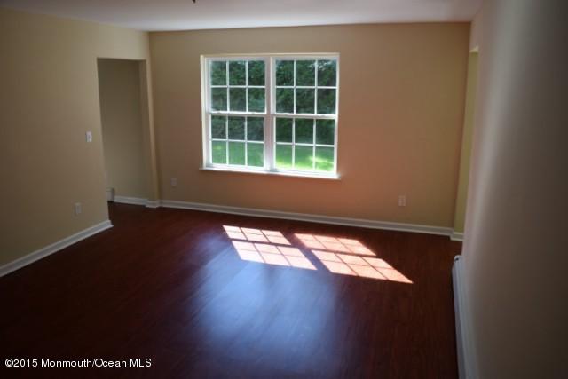 719 Wayside Road Neptune Township, NJ 07753 - Photo 4 of 16 719 Waysidde (8)