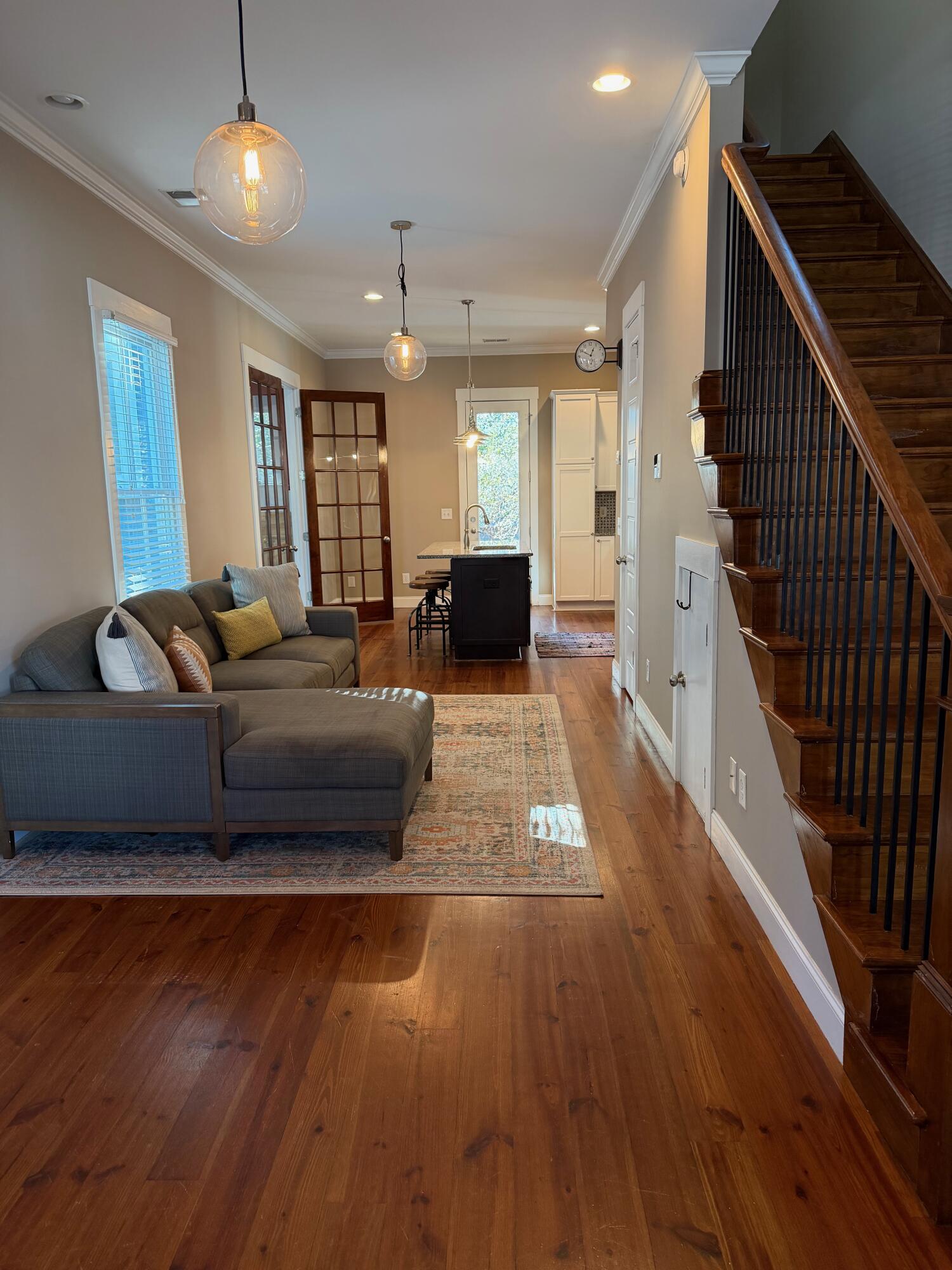 19 Engel Street Charleston, SC 29403 - Photo 4 of 20 IMG_0938