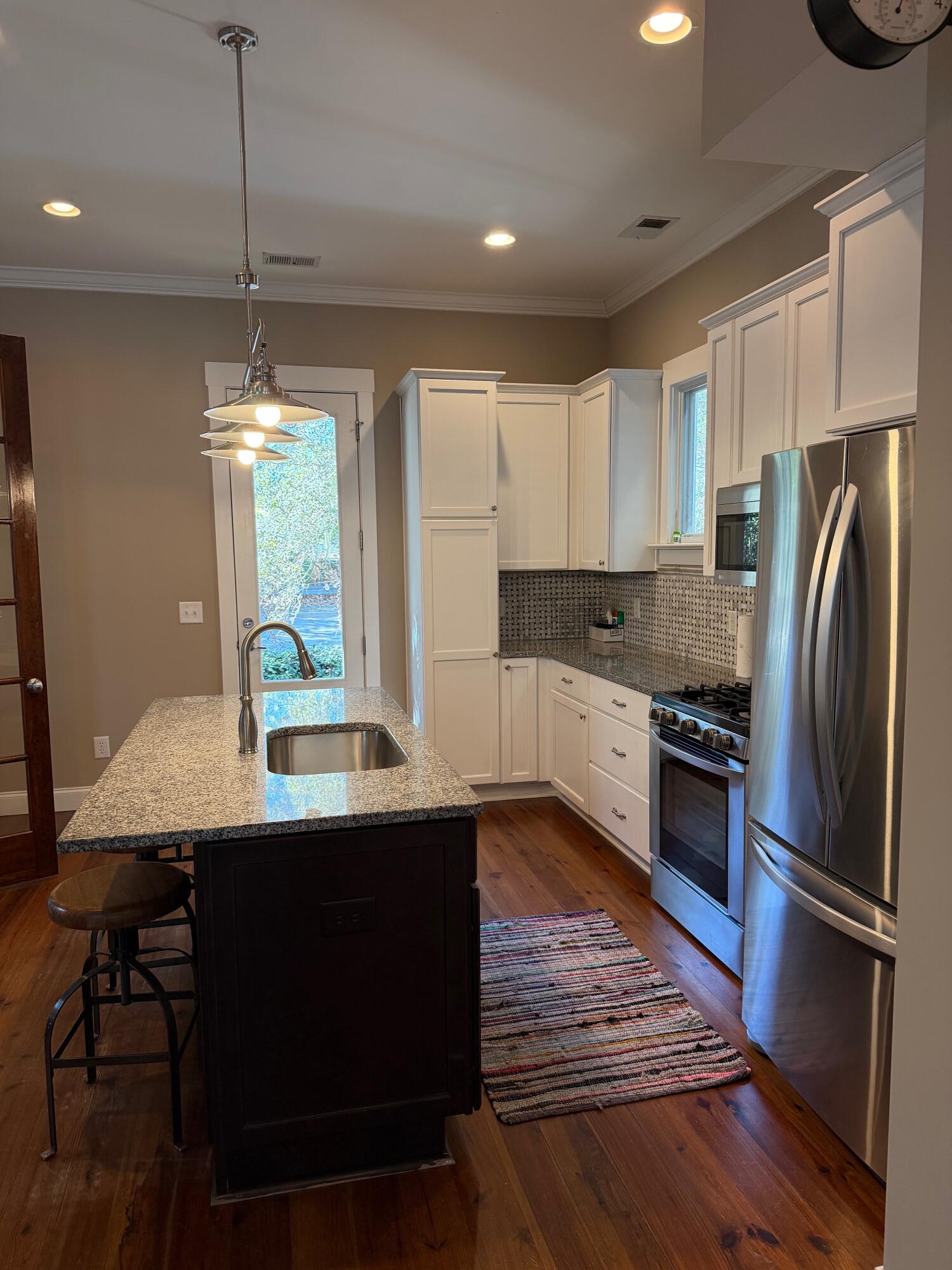 19 Engel Street Charleston, SC 29403 - Photo 7 of 20 IMG_0932