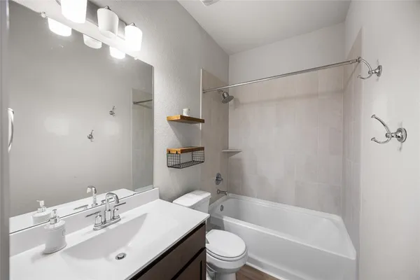 $2,450 | 10020 Lone Star Landing Boulevard, Montgomery, TX 77316