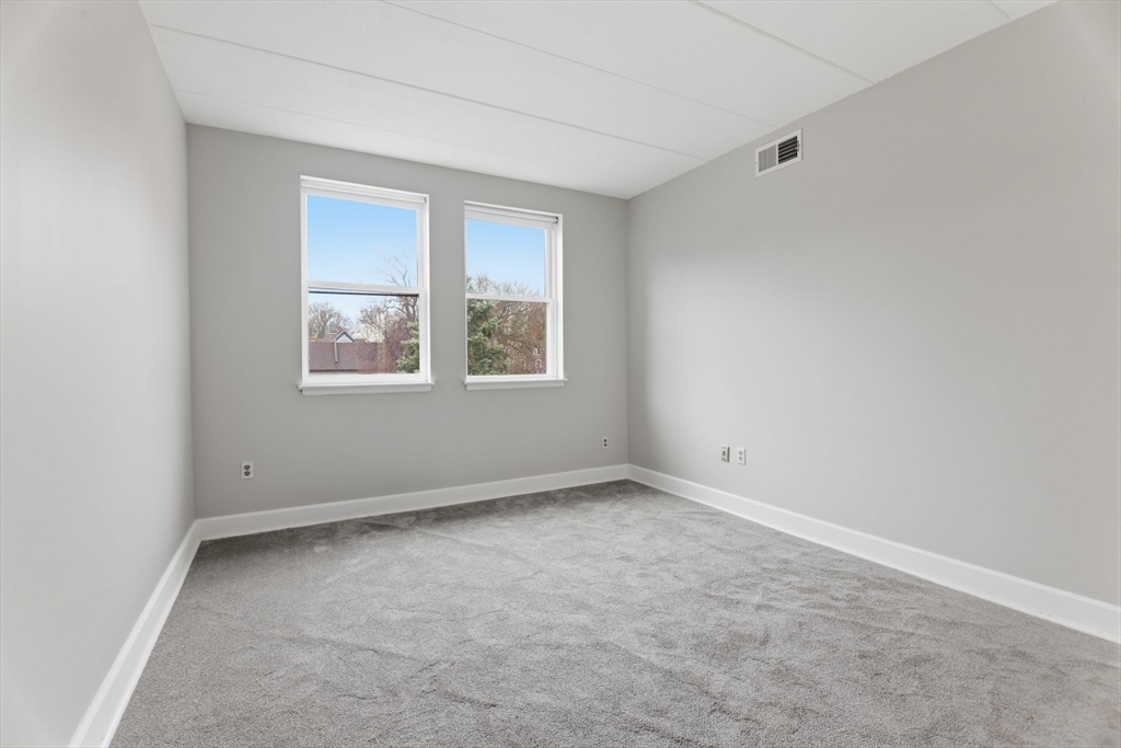 34 Sumner Avenue, Unit 210 Springfield, MA 01108 - Photo 22 of 25 Gallery Image 22