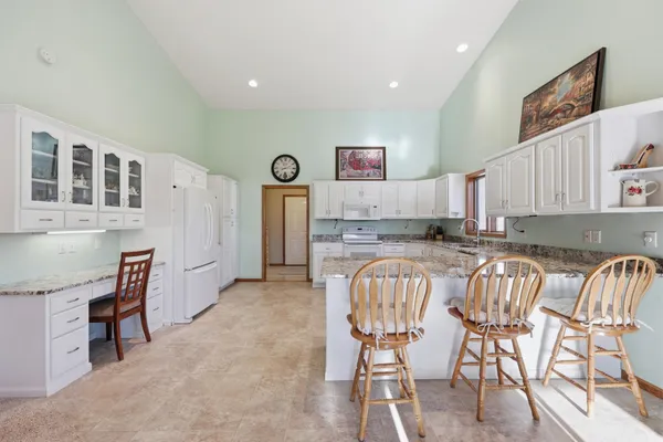$540,000 | 2622 Wheatland Drive South, Fargo, ND 58103