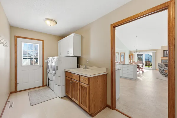 $540,000 | 2622 Wheatland Drive South, Fargo, ND 58103