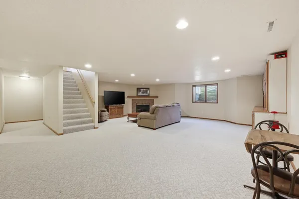 $540,000 | 2622 Wheatland Drive South, Fargo, ND 58103