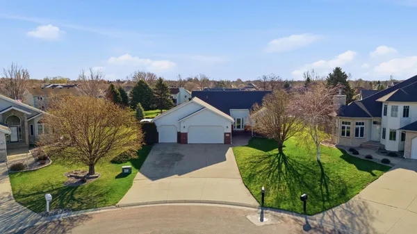 $540,000 | 2622 Wheatland Drive South, Fargo, ND 58103