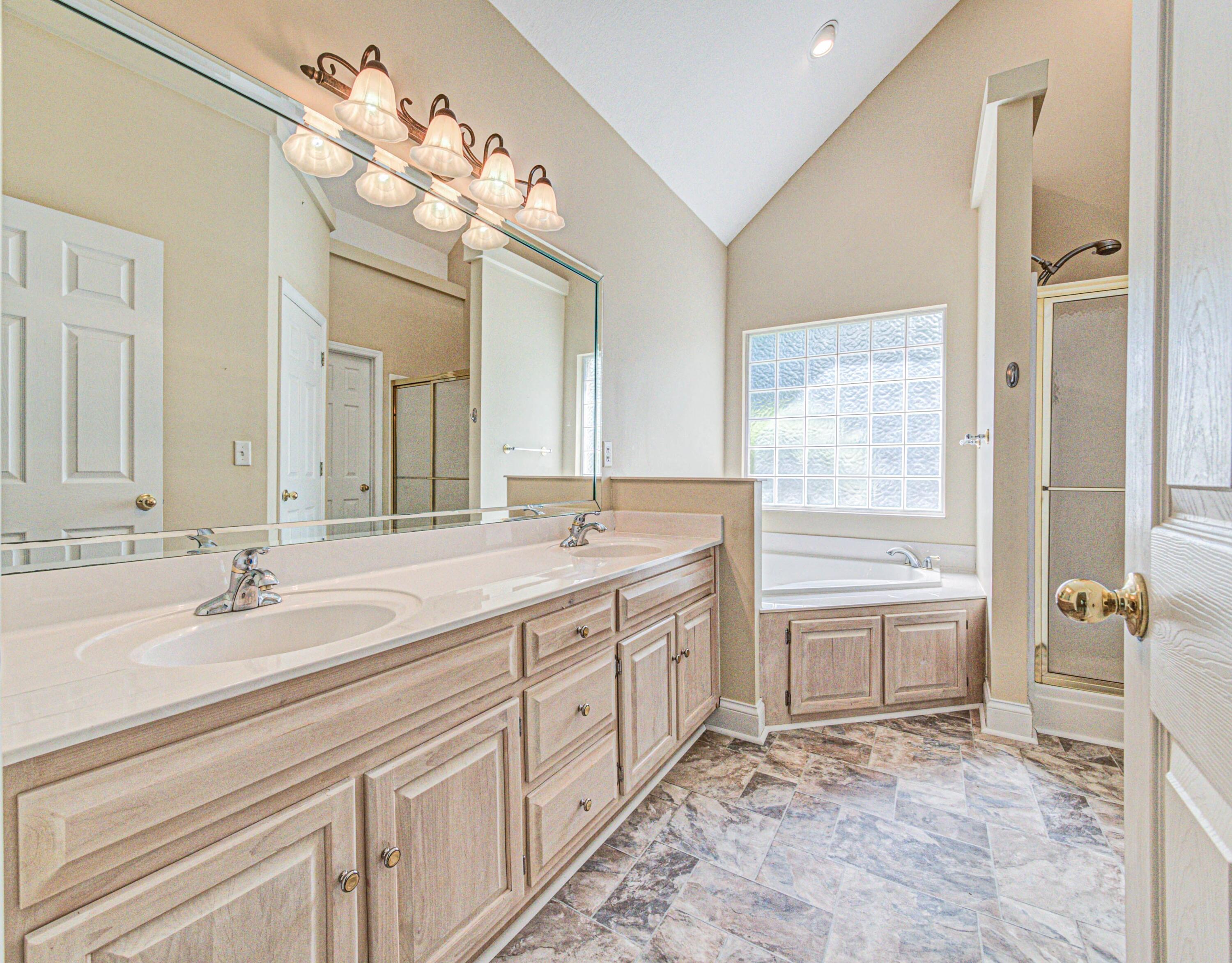 3131 Hamill Road Hixson, TN 37343 - Photo 14 of 22 Master bath 1