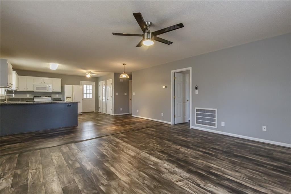 654E North Gibson Road Mebane, NC 27302 - Photo 3 of 27 Gallery Image 3