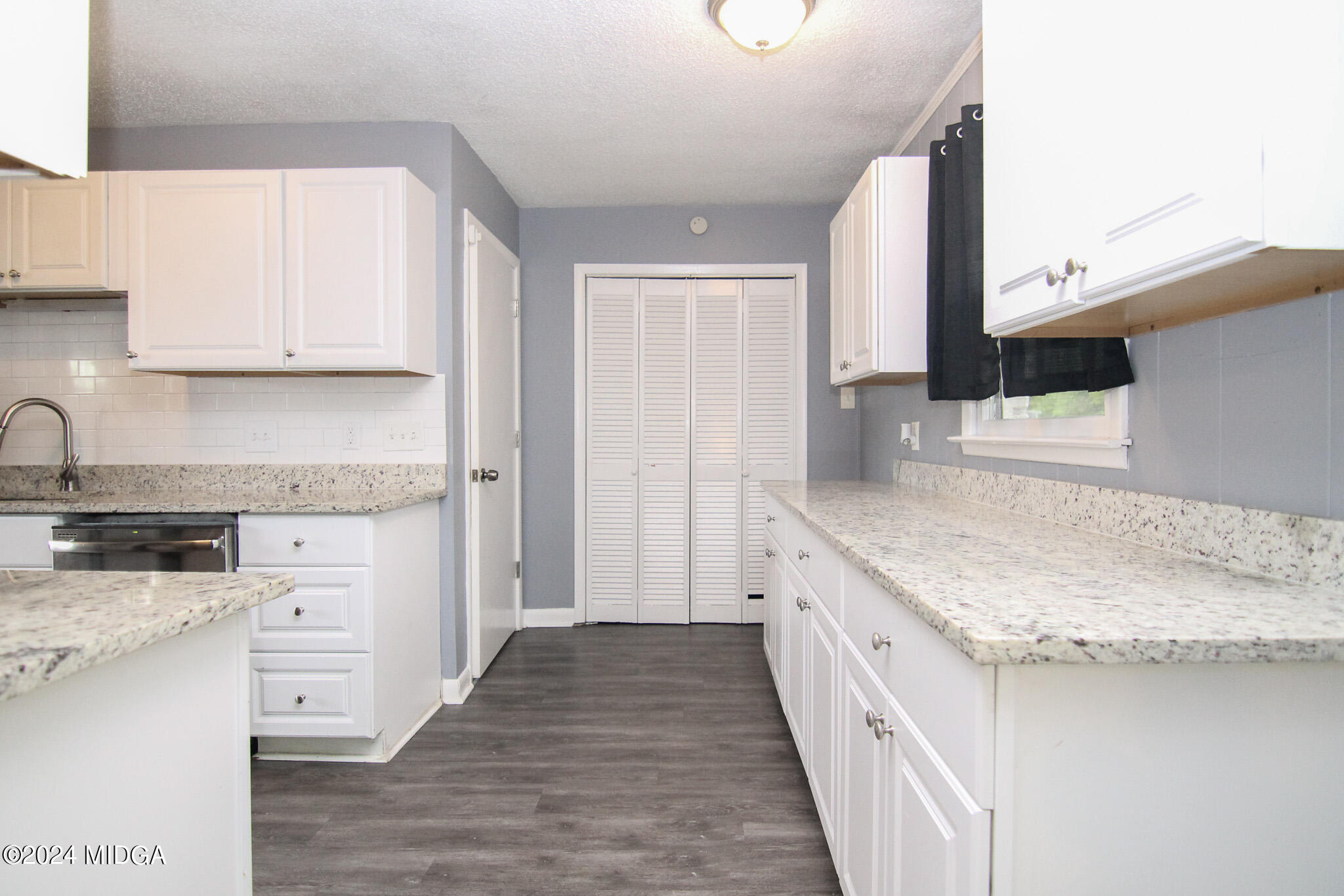 407 Greenbriar Road Warner Robins, GA 31093 - Photo 13 of 31 13