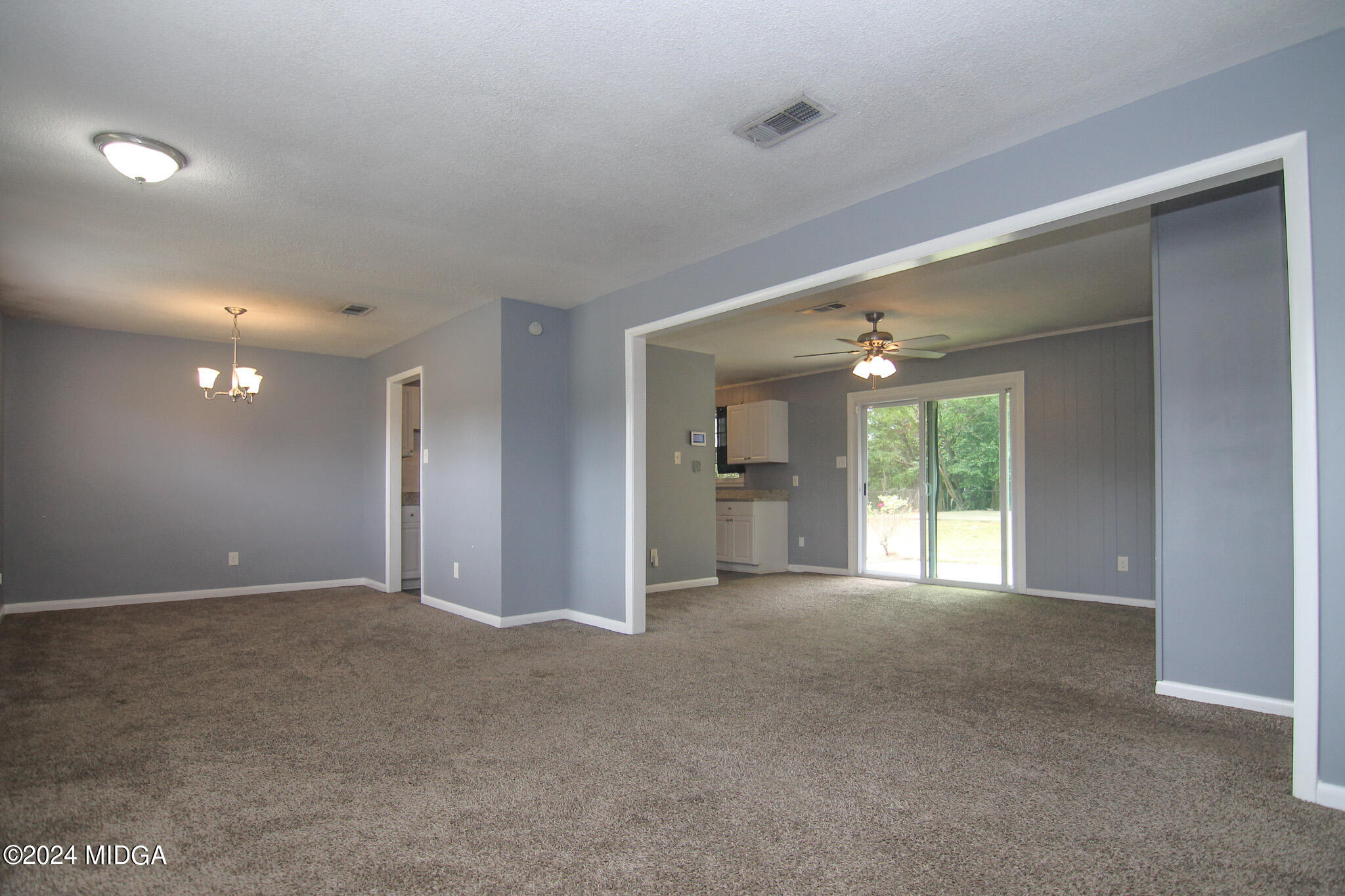 407 Greenbriar Road Warner Robins, GA 31093 - Photo 5 of 31 5