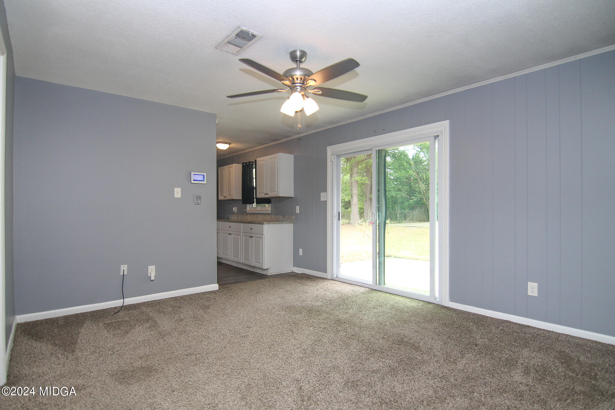 407 Greenbriar Road Warner Robins, GA 31093 - Photo 10 of 31 10