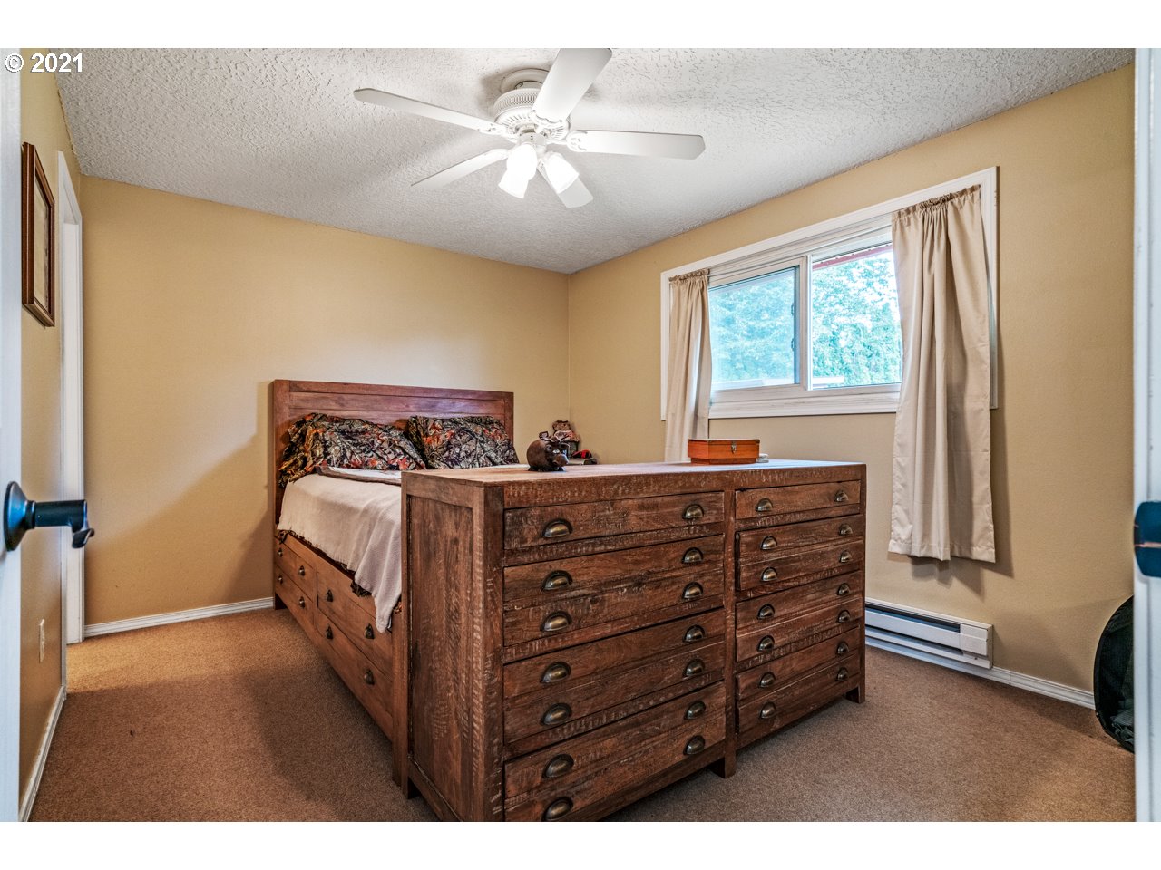 20105 Southwest Pike Street Aloha, OR 97078 - Photo 22 of 32 Gallery Image 22