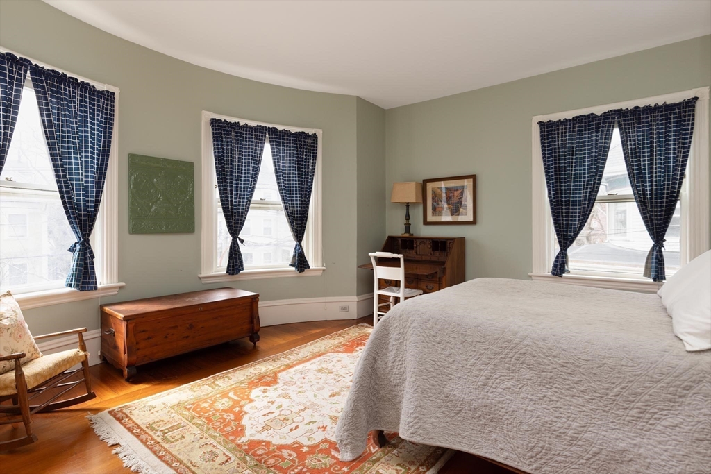 11 Abbottsford Road Brookline, MA 02446 - Photo 14 of 23