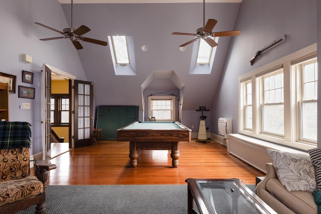 11 Abbottsford Road Brookline, MA 02446 - Photo 15 of 23