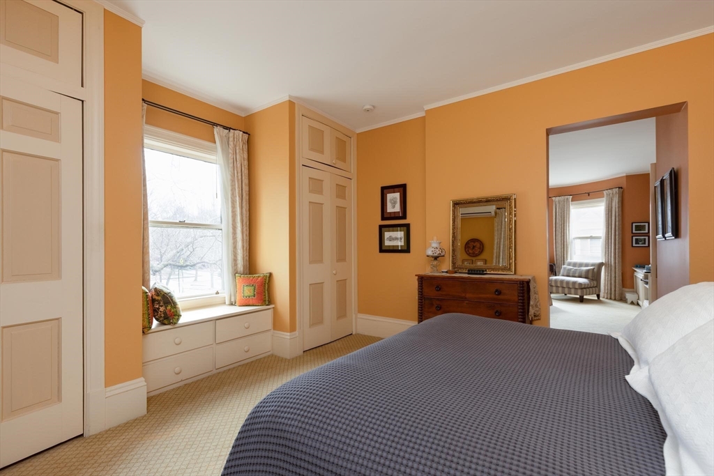 11 Abbottsford Road Brookline, MA 02446 - Photo 10 of 23