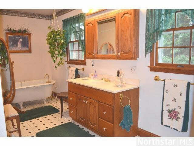 1454 County Rd M River Falls, WI 54022 - Photo 13 of 18 Gallery Image 13
