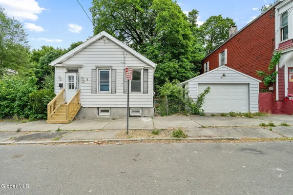$170,000 | 372 9th Street, Troy, NY 12180