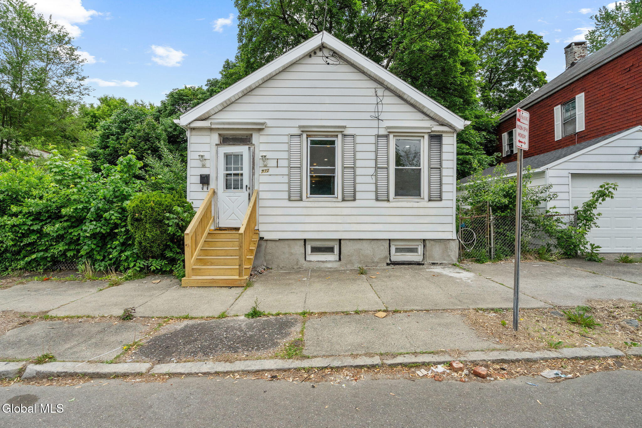 372 9th Street Troy, NY 12180 - Photo 2 of 35 Curb View