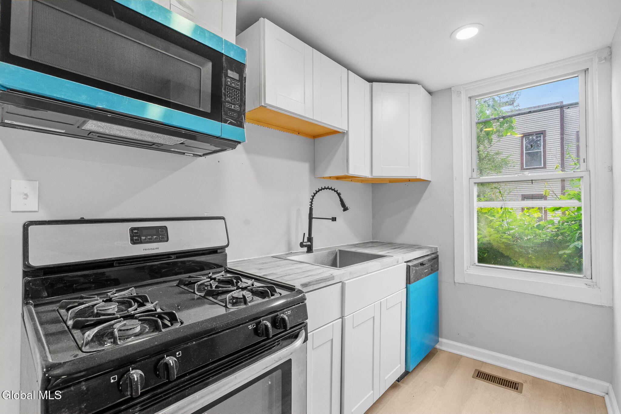 372 9th Street Troy, NY 12180 - Photo 21 of 35 Kitchen