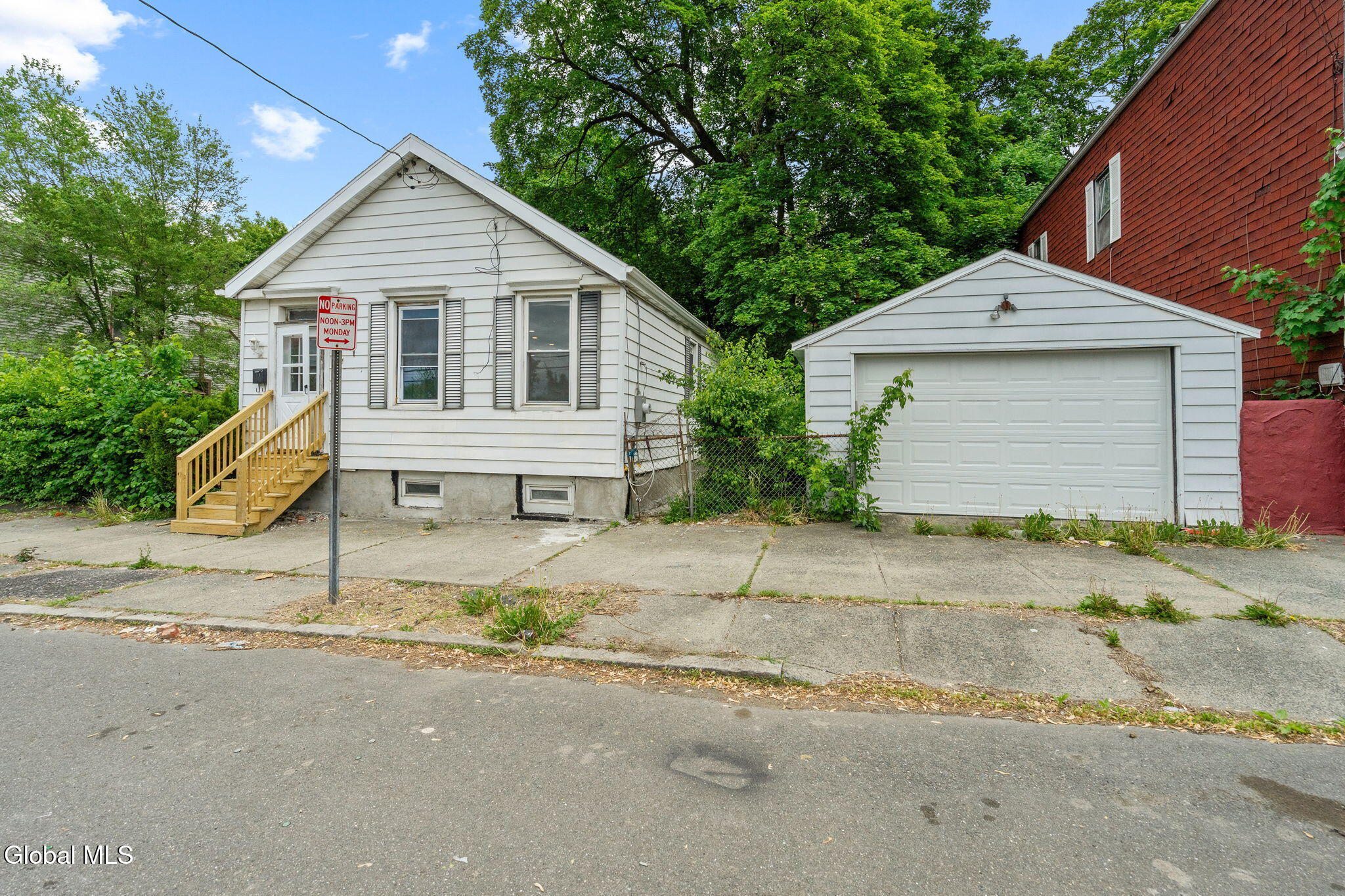372 9th Street Troy, NY 12180 - Photo 3 of 35 Curb View