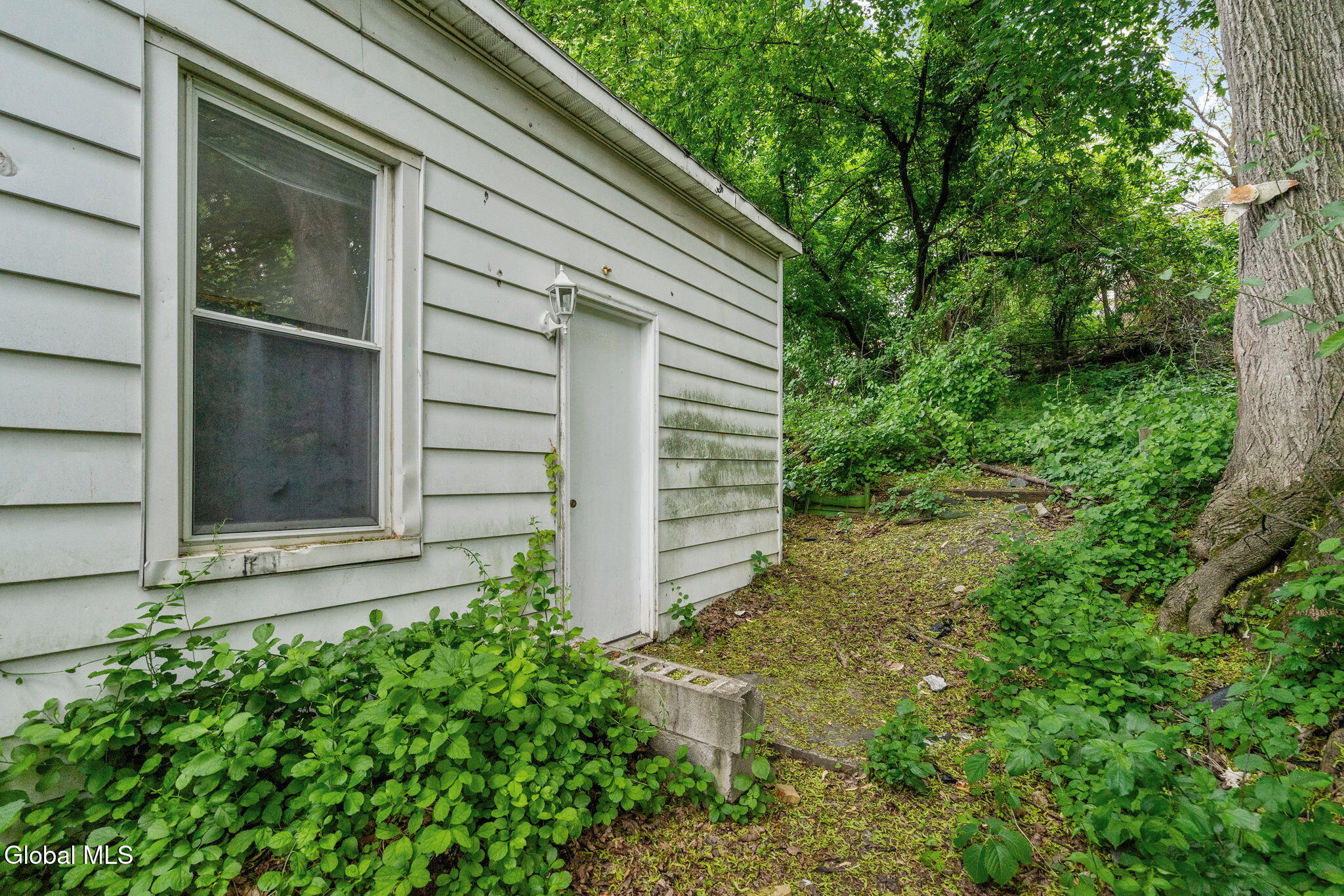 372 9th Street Troy, NY 12180 - Photo 35 of 35 Side