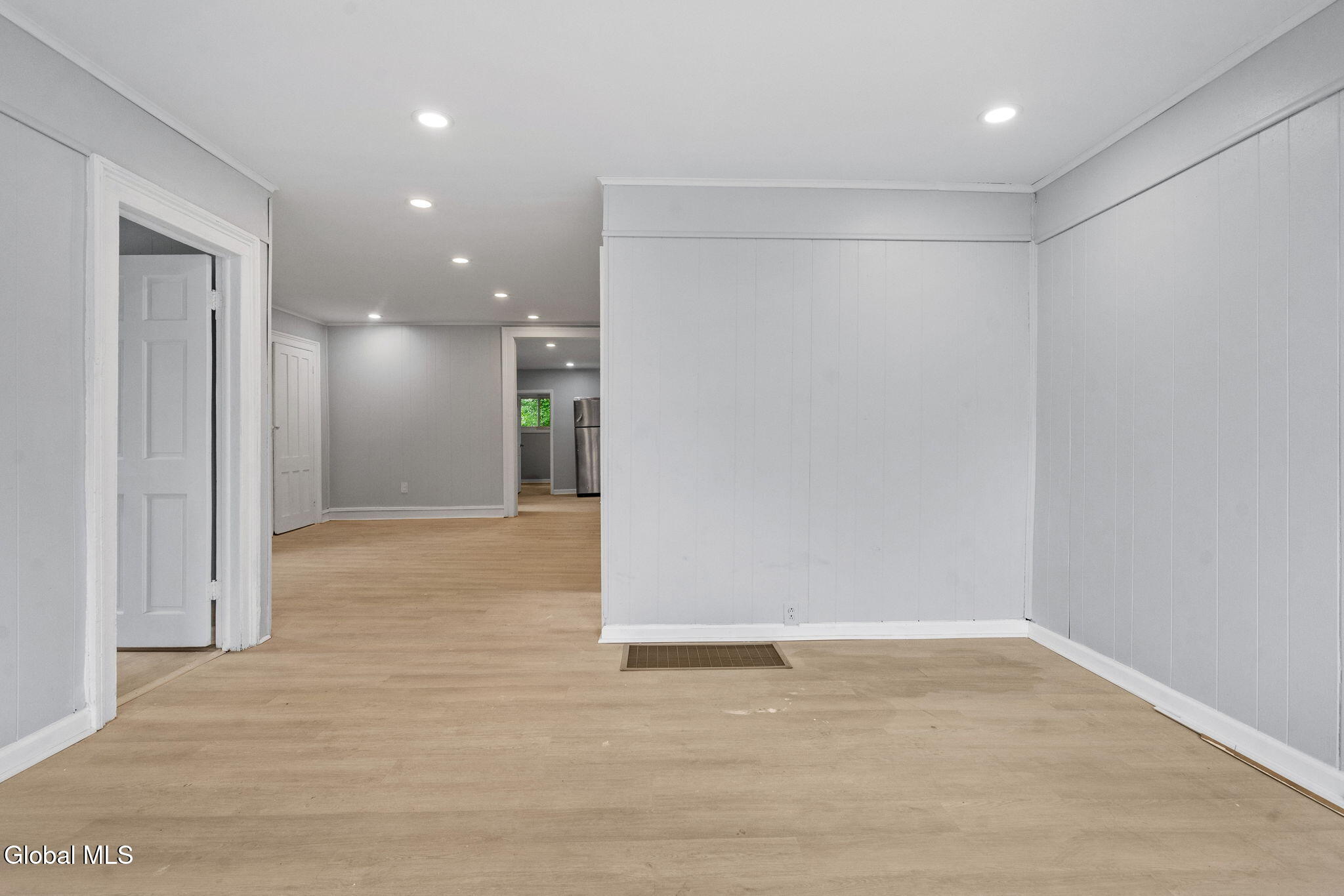 372 9th Street Troy, NY 12180 - Photo 7 of 35 7