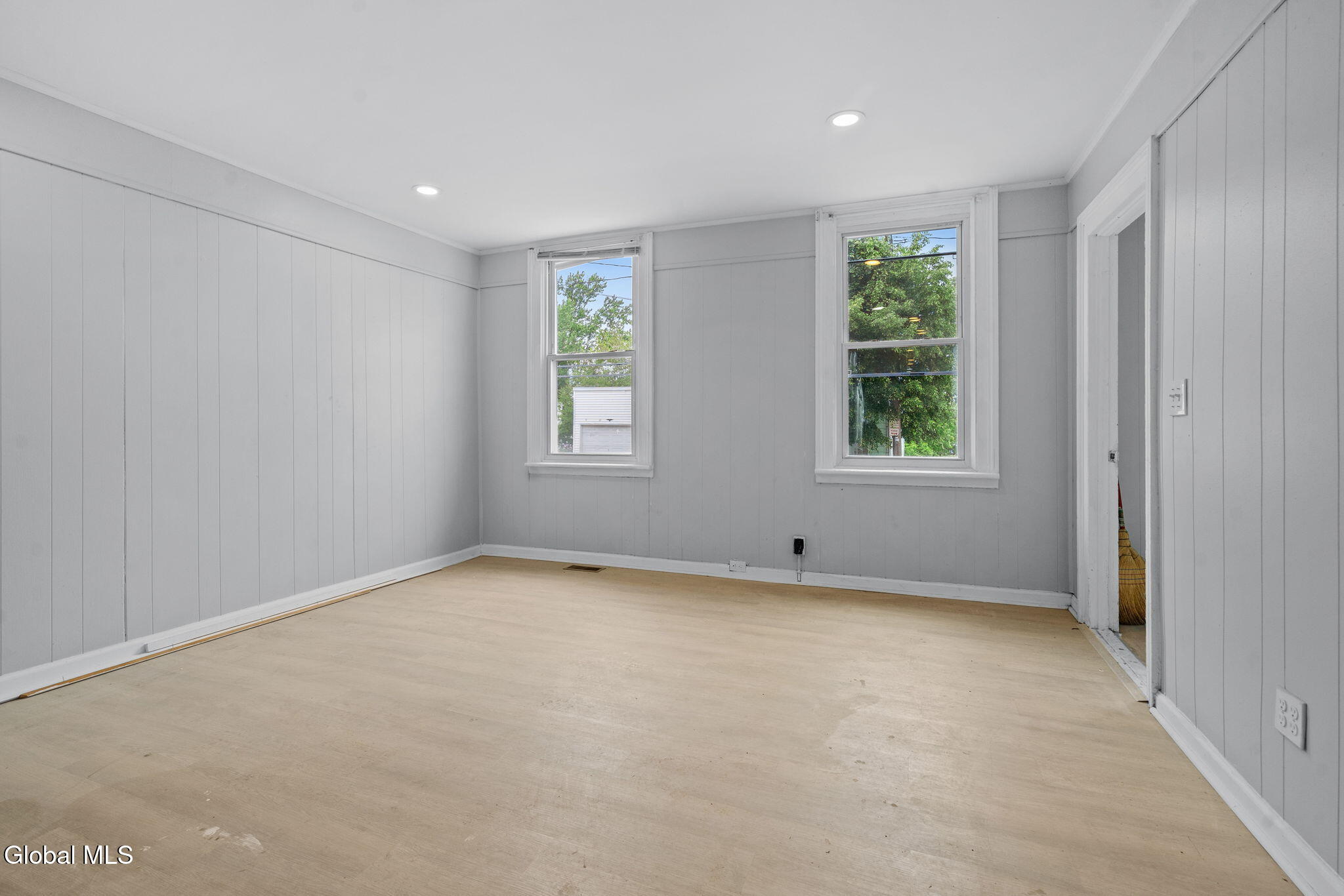 372 9th Street Troy, NY 12180 - Photo 9 of 35 8
