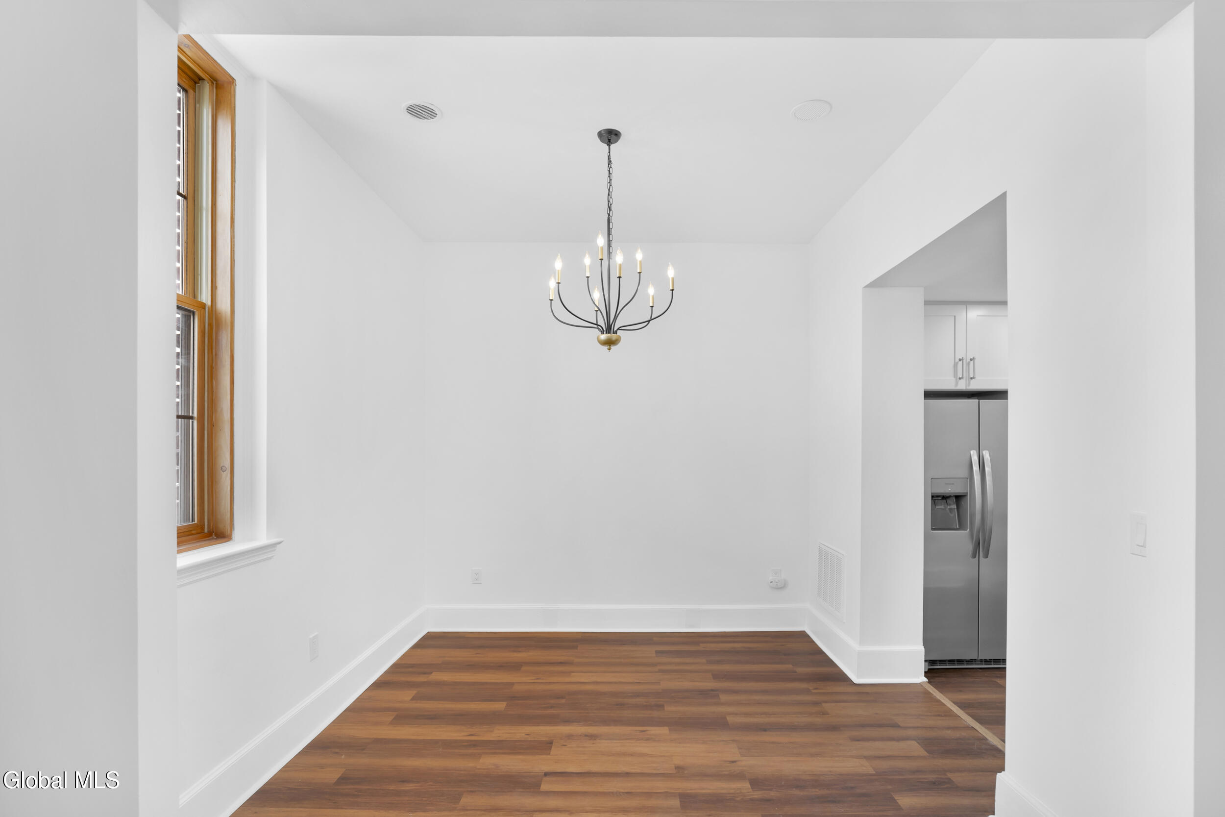 137 Front Street, Unit 311 Schenectady, NY 12305 - Photo 19 of 35 24_137 front st, 311 schenectady