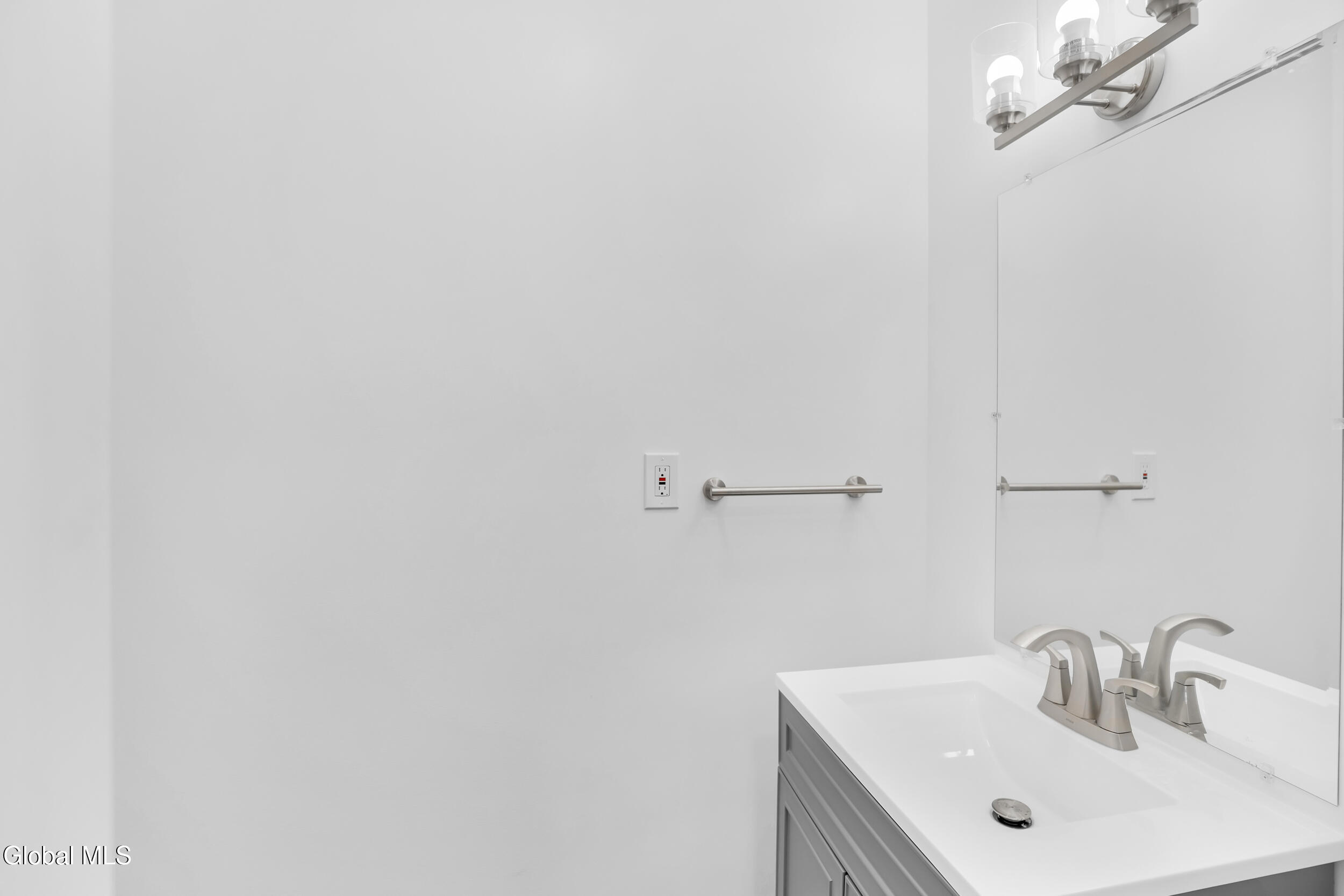 137 Front Street, Unit 311 Schenectady, NY 12305 - Photo 26 of 35 31_137 front st, 311 schenectady