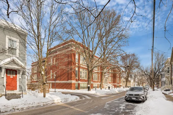 $289,000 | 137 Front Street, Unit 311, Schenectady, NY 12305