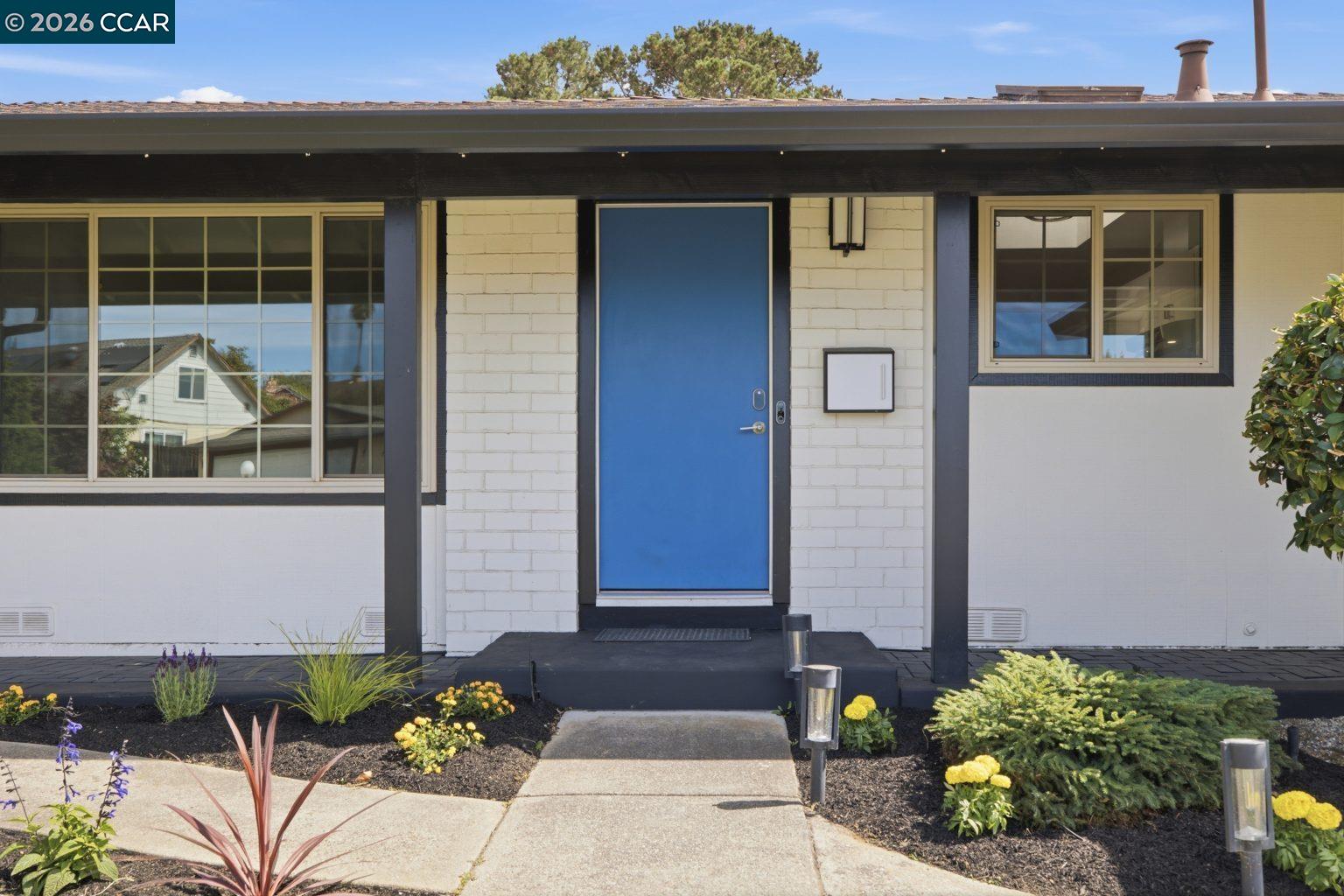 824 Coral Drive Rodeo, CA 94572 - Photo 3 of 41 Gallery Image 3