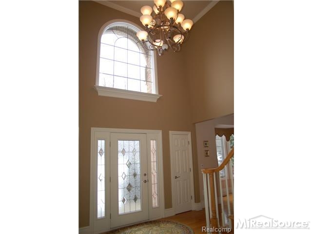 476 Oakbridge Drive Rochester, MI 48306 - Photo 2 of 38 31227983-1.JPG