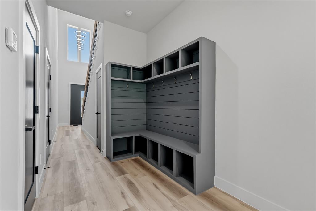 3914 Harlingen Street Dallas, TX 75212 - Photo 10 of 28 a view of gallery with wooden floor
