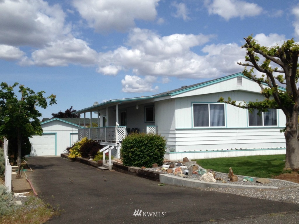 324 Spring Circle Mattawa, WA 99349 - Photo 1 of 2 Gallery Image 1