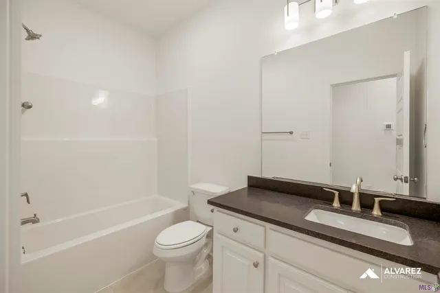 $458,990 | 40176 Belle Trce Avenue, Gonzales, LA 70737