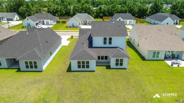 $458,990 | 40176 Belle Trce Avenue, Gonzales, LA 70737