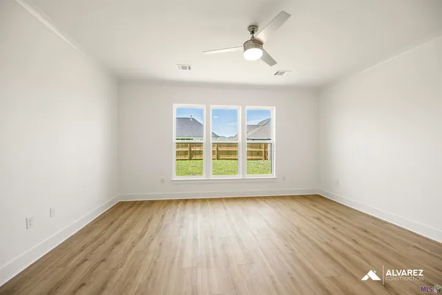 $458,990 | 40176 Belle Trce Avenue, Gonzales, LA 70737