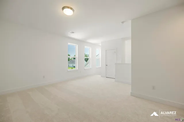 $458,990 | 40176 Belle Trce Avenue, Gonzales, LA 70737