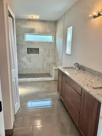 $500,000 | 25860 Brighton Lane, Flat Rock, MI 48134