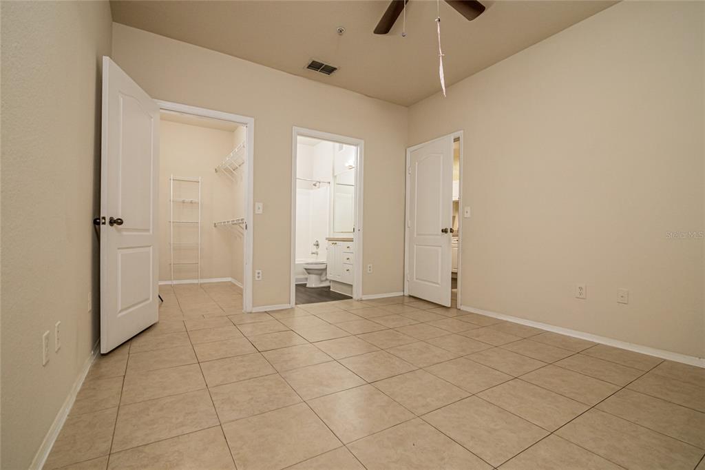 3391 South Kirkman Road, Unit 1216 Orlando, FL 32811 - Photo 17 of 33 a view of an empty room
