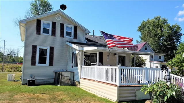 $259,900 | 406 West Broadway, Montour, NY 14865