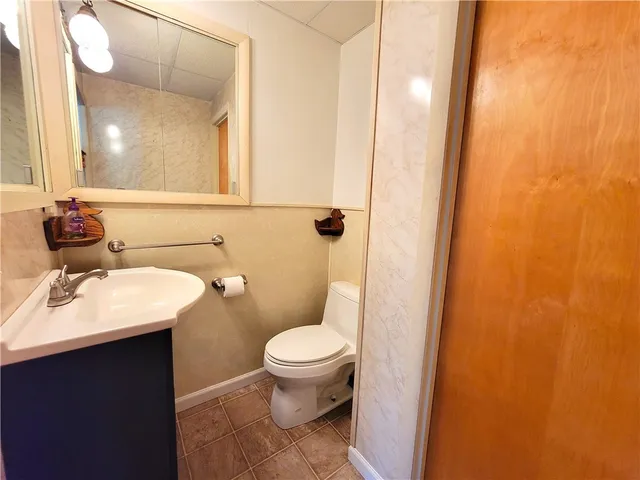 $259,900 | 406 West Broadway, Montour, NY 14865