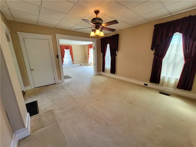 $259,900 | 406 West Broadway, Montour, NY 14865