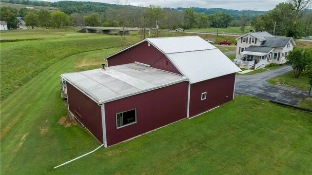 $259,900 | 406 West Broadway, Montour, NY 14865