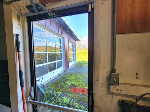 $259,900 | 406 West Broadway, Montour, NY 14865