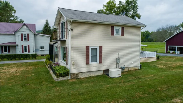 $259,900 | 406 West Broadway, Montour, NY 14865