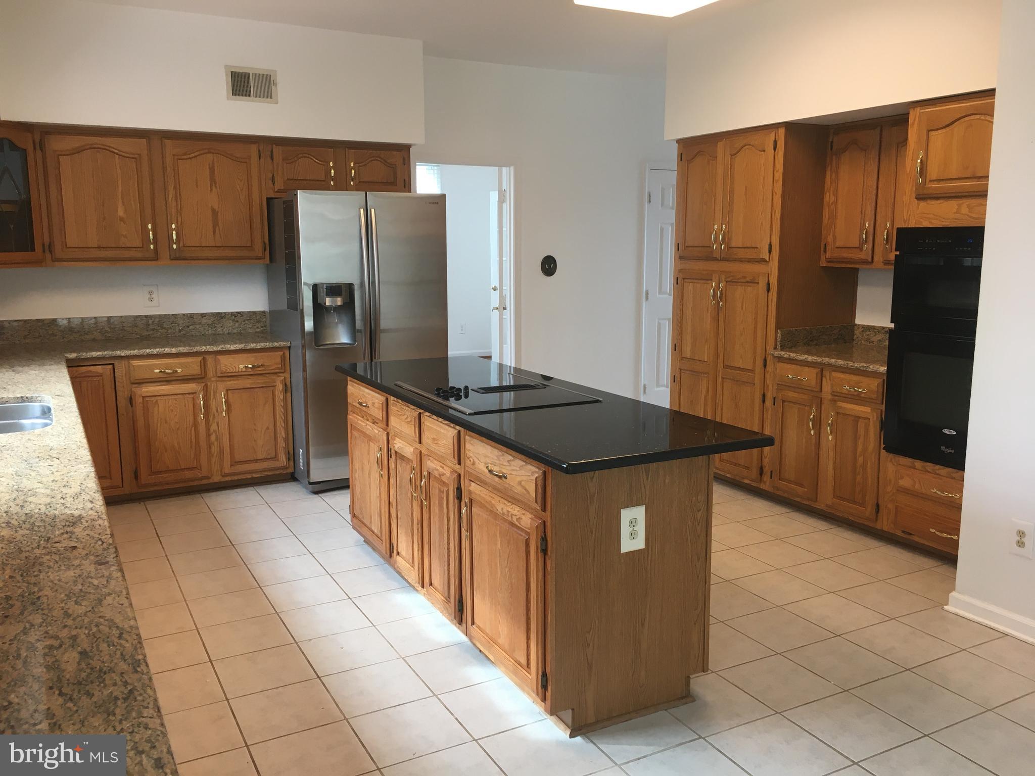 5430 Ashleigh Road Fairfax, VA 22030 - Photo 13 of 73 Spacious kitchen with eat-in island